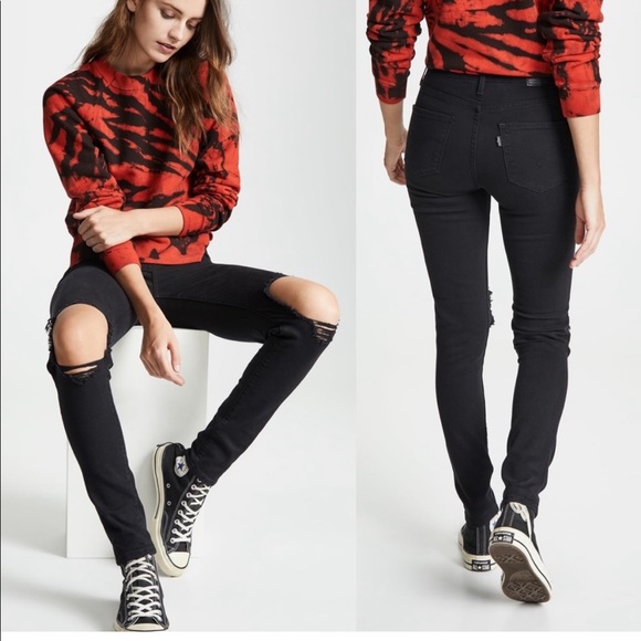 721 High Rise Skinny Levis - Picture 2 of 8